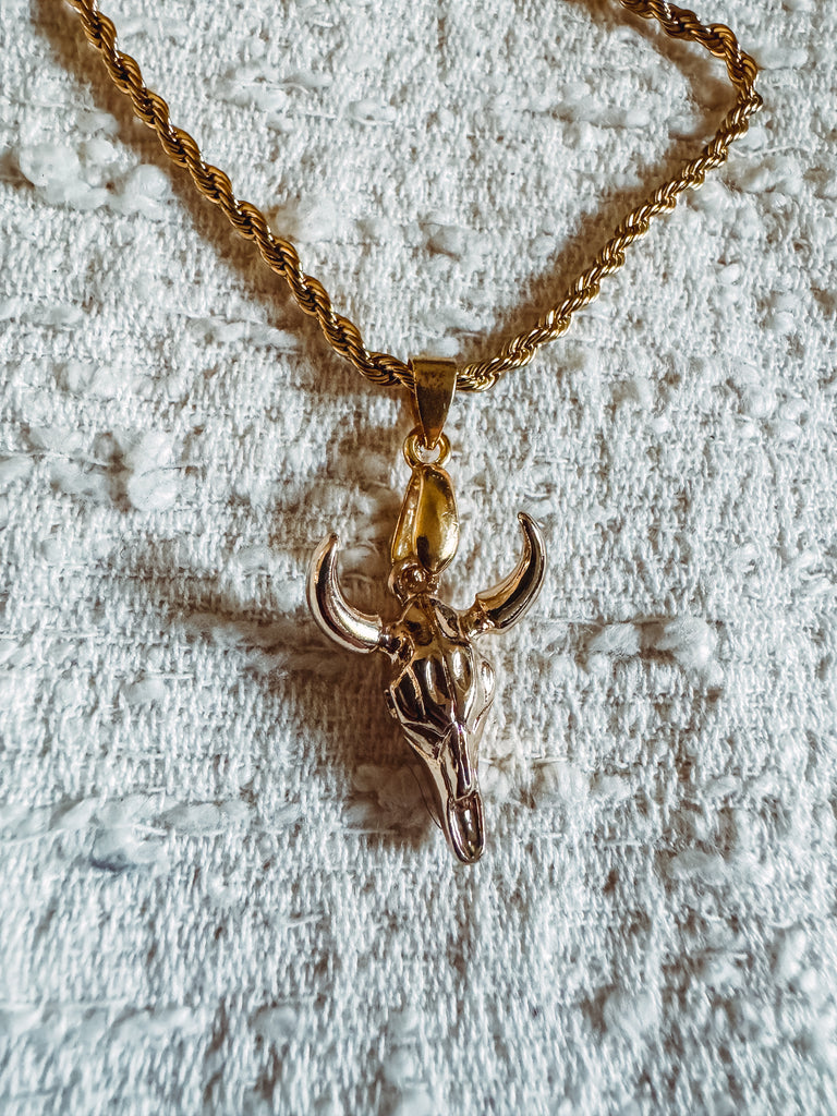 GOLDEN COWGIRL NECKLACE COLLECTION